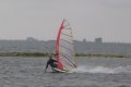 Lekker aan het racen.<br>Relaxed handje door het water.