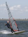 Arno komt vol gas over de finish. Hij geniet duidelijk.Met Sonic 110 en NP Spirit 6.0