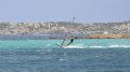 Heelijk surfen op het prachtige Corsica: Bonifacio. Mooie omgeving, prachtig helder water. Vandaag dikke wind vlagen.