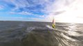 Je ziet nog net de spary van de landing na een sprong.