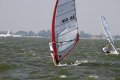 &nbsp;Mooie actie foto, Cindy Koopman in het midden, Ik rechts, upwind door de chop.