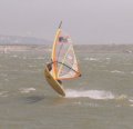 Levon landend van een Sprong, helaas wat aan de late kant genomen.<br>Hij vaart hier met mijn Voodoo 3.7 op zijn JP Wave 255