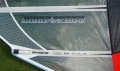 <p>North Sails Warp F2004 5.4:&nbsp;Het logo en de maten.</p>