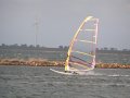 De Duell met mijn Fanatic Bee 124Ltd in gebruik met speedsurfen achter het dammetje op de Grevelingendam