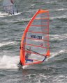 Mooie foto van Hans tijdens The Mission 2010, zijn hot Sails GPS 8.0 2010 staat er goed op. Tijdens een gybe.